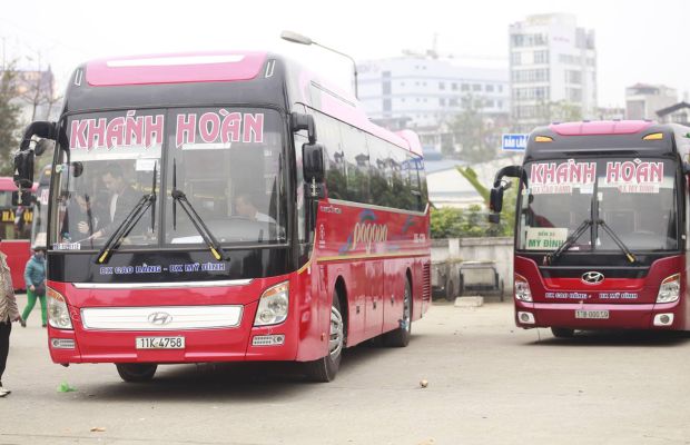 Khanh Hoan bus