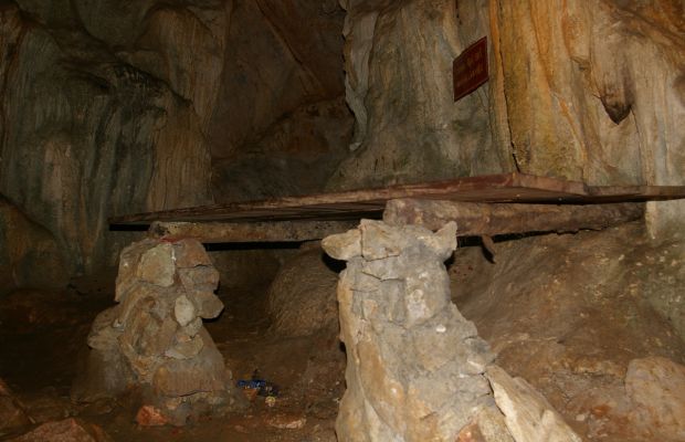 Bac Po Cave