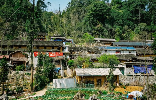 Lao Xa Village