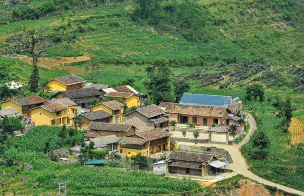 Lo Lo Chai Village