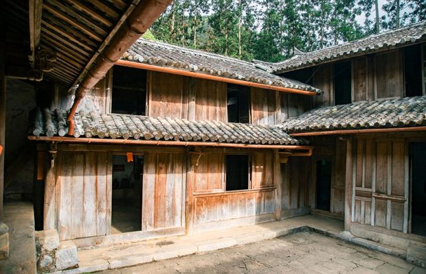 The Palace of the Hmong King