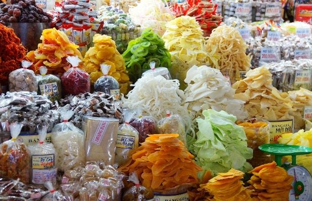  A dry food stall in the Ben Thanh Market