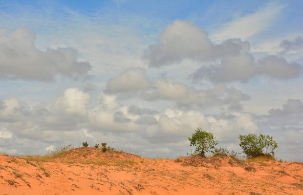 Red sand dunes Mui Ne