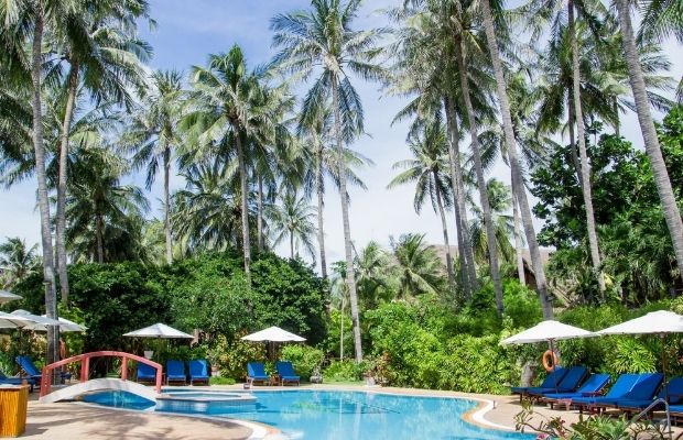 Bamboo Village Resort's swimming pool