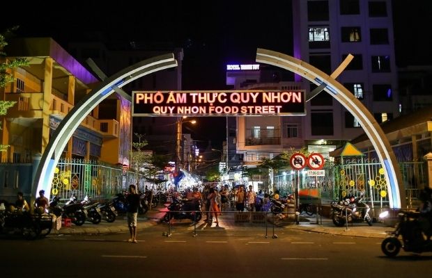 Quy Nhon food street
