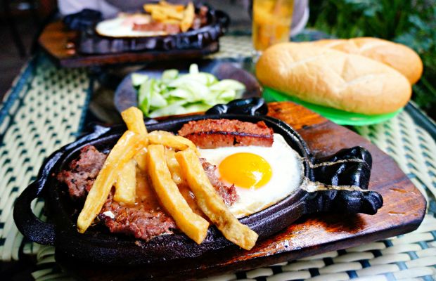 Banh mi chao with beefsteak in Hanoi