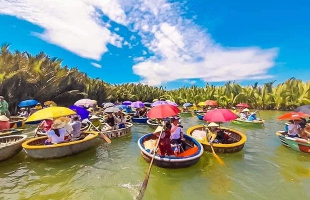 Sampan boat in Hoi An