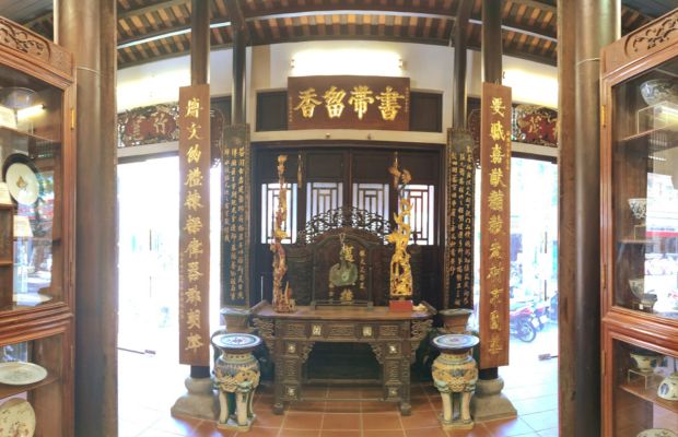 The Museum of Porcelain signed in the Nguyen Dynasty