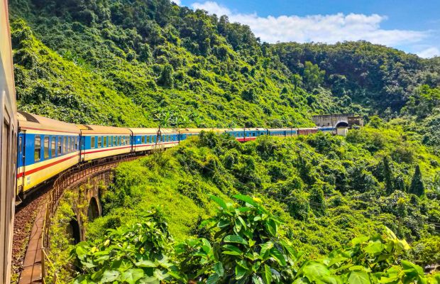 The train passes through the Hai Van Pass